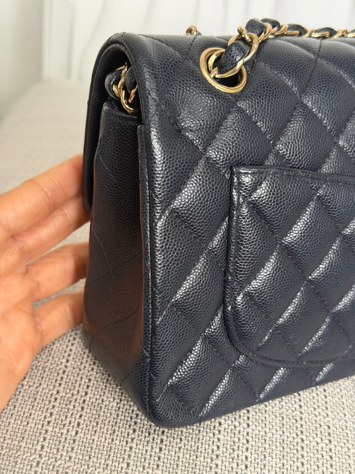 CHANEL series 30 Dark Navy Caviar LGHW Small Timeless Classic Double Flap Bag 2020