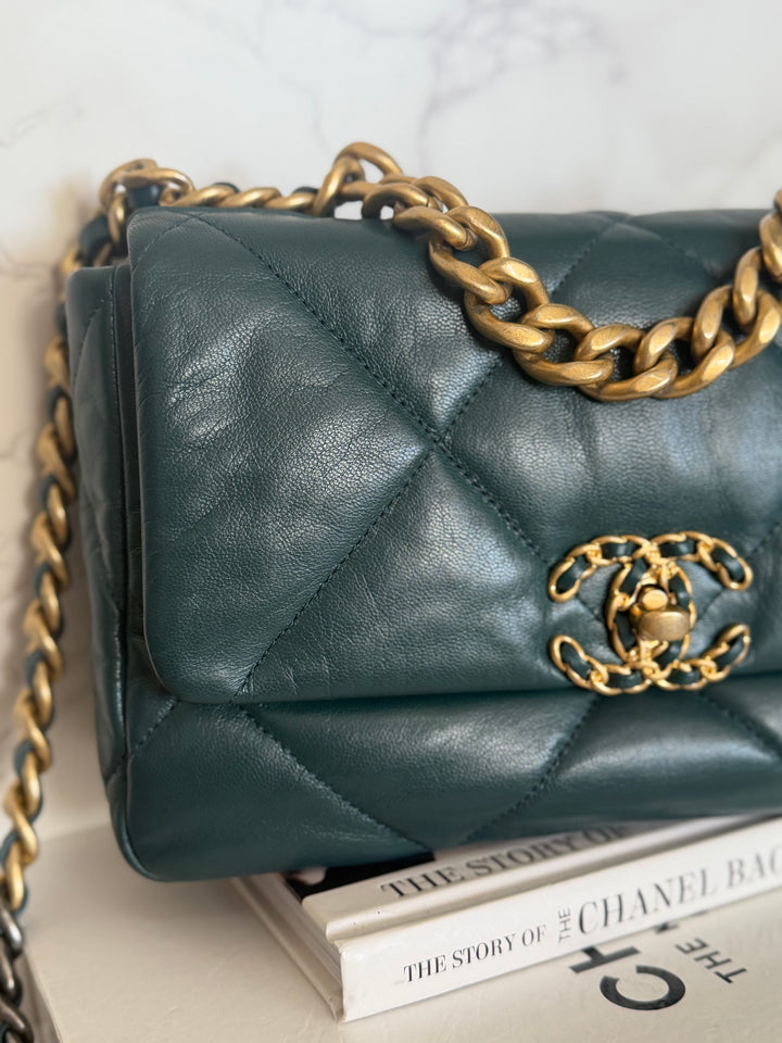 CHANEL 19 size SMALL in 20B Teal Dark Green Goat skin mixed hardware 2020