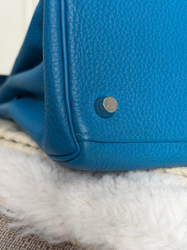 HERMÈS Bleu Frida Togo Leather PHW Kelly 28 Bag Stamp A 2017