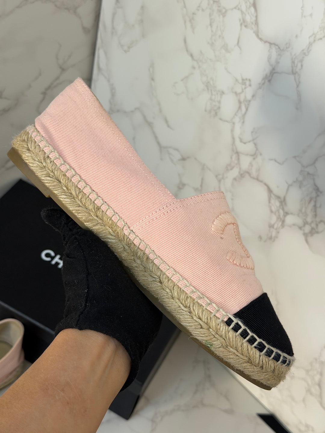 CHANEL Light Peachy Pink/Black Espadrilles Size EU 40