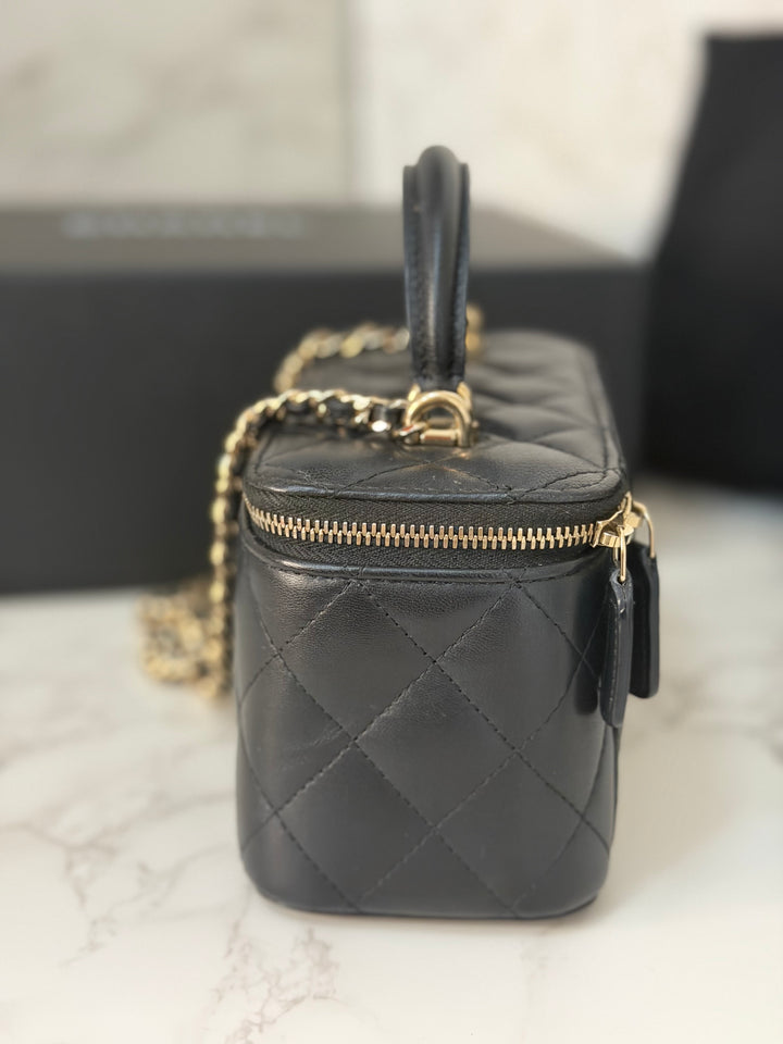 CHANEL series 31 Black Lambskin LGHW Small Vanity Case with Chain and Leather Top Handle