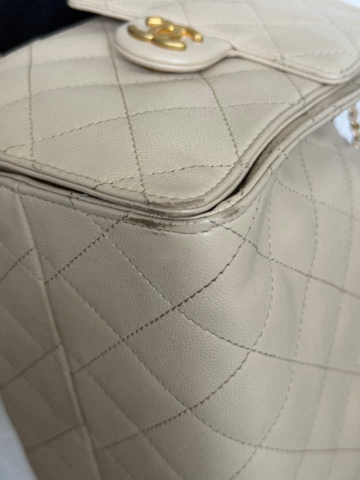 CHANEL Beige Caviar Aged GHW 25 Hobo Bag size SMALL 2025 25S collection
