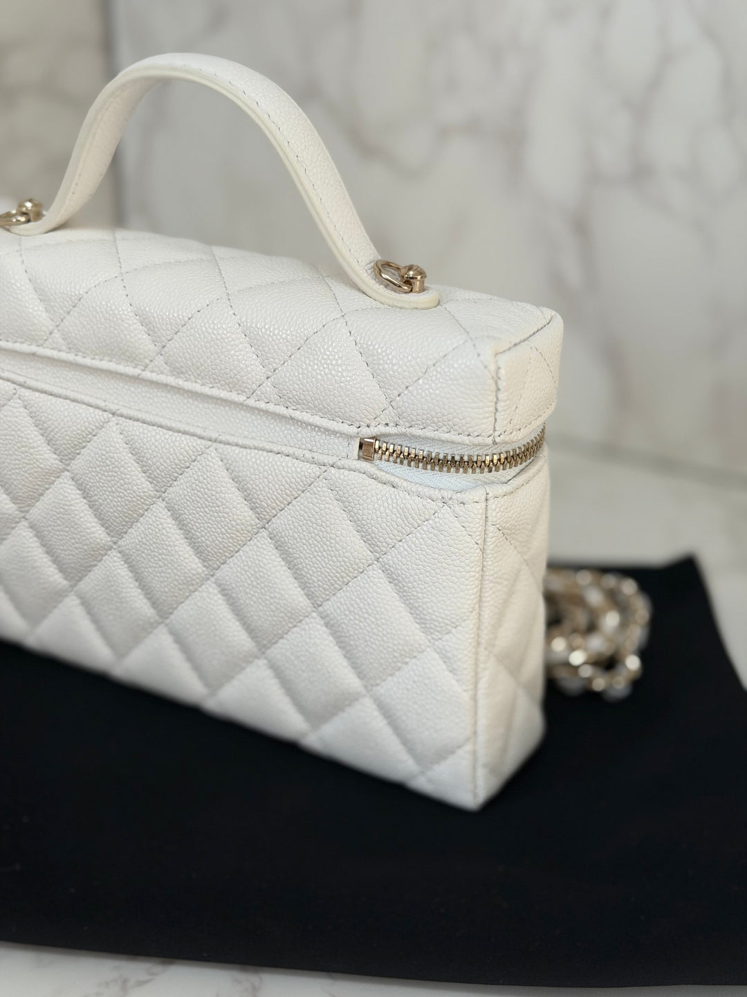 CHANEL 26C White Caviar LGHW Long Vanity with Detachable Chain