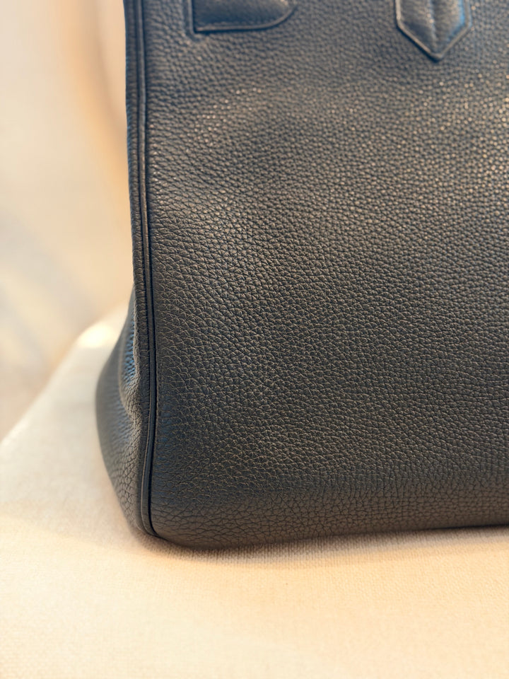 HERMÈS Black Noir Togo Leather PHW Birkin 35 Stamp M in Sq