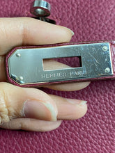 Load image into Gallery viewer, Hermes Tosca Clemence leather Jypsiere 28 PHW Stamp N
