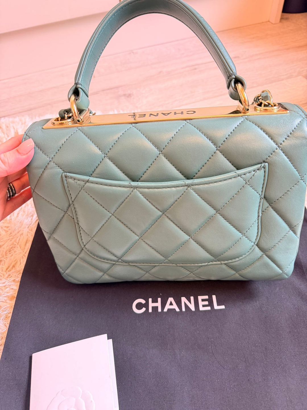 CHANEL Series 26 Green Lambskin LGHW Trendy CC Flap Bag with Top Handle Size SMALL 2018