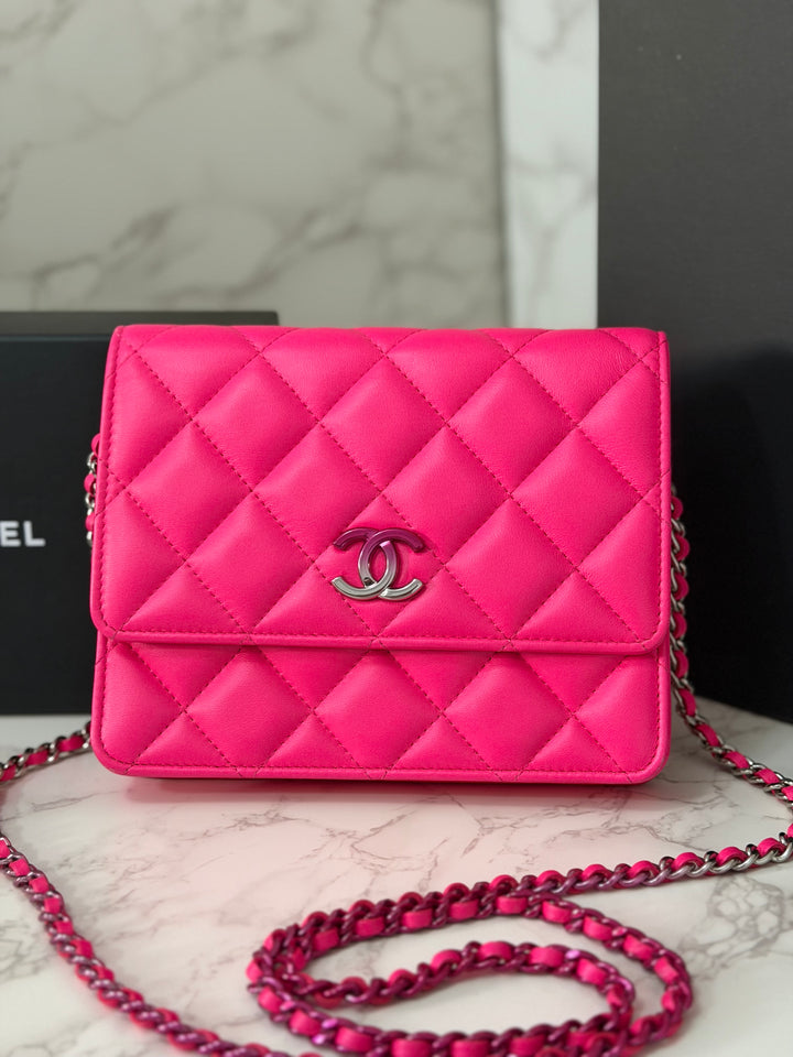 CHANEL 24C 2023/2024 Bright Hot Pink Ombré Hardware Square Wallet on Chain (WOC)