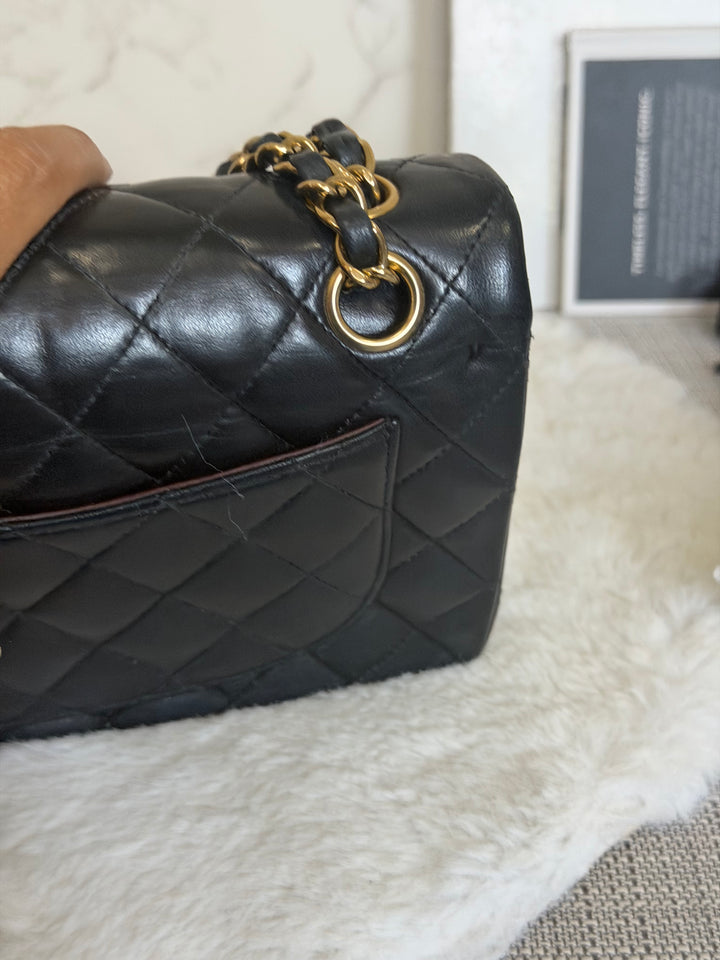 CHANEL Vintage series 11 Black Lambskin 24K GHW Small Timeless Classic Double Flap Bag