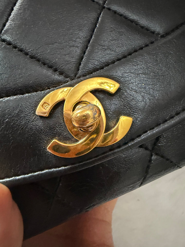 CHANEL Vintage series 2 24k GHW Hardware Diana Flap Bag size SMALL 1991-1994
