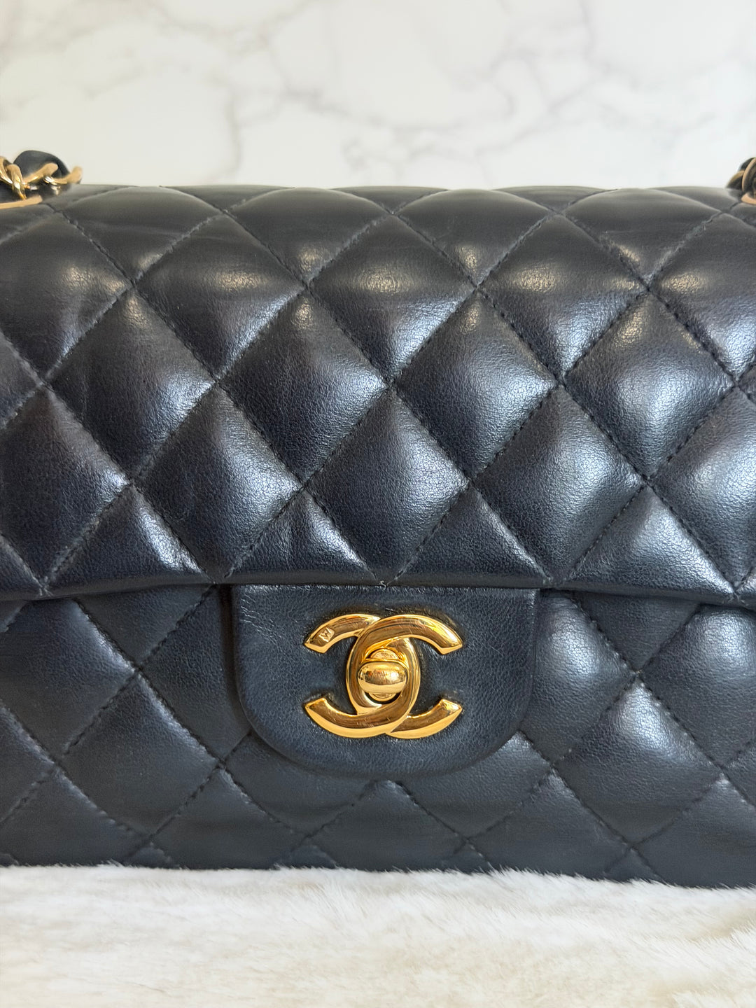 CHANEL Vintage series 11 Black Lambskin 24K GHW Small Timeless Classic Double Flap Bag