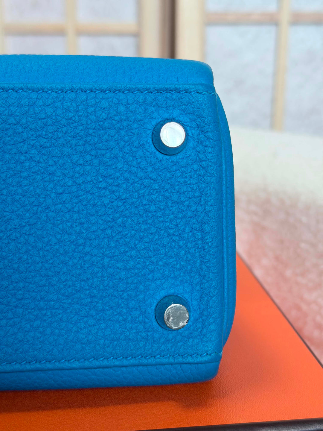 HERMÈS Bleu Zanzibar Togo Leather PHW Kelly 25 Stamp A 2018