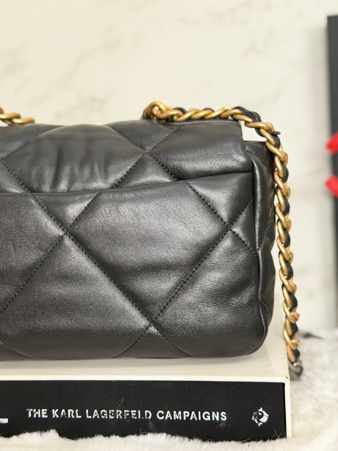 CHANEL series 31 Black Lambskin Mixed HW 19 Flap Bag size SMALL