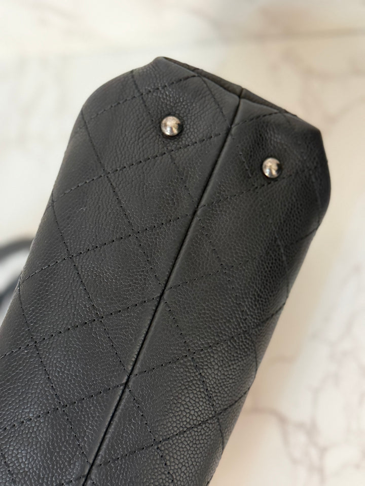 CHANEL series 23 Black Caviar Ruthenium HW Tote Bag with Shoulder Chain strap