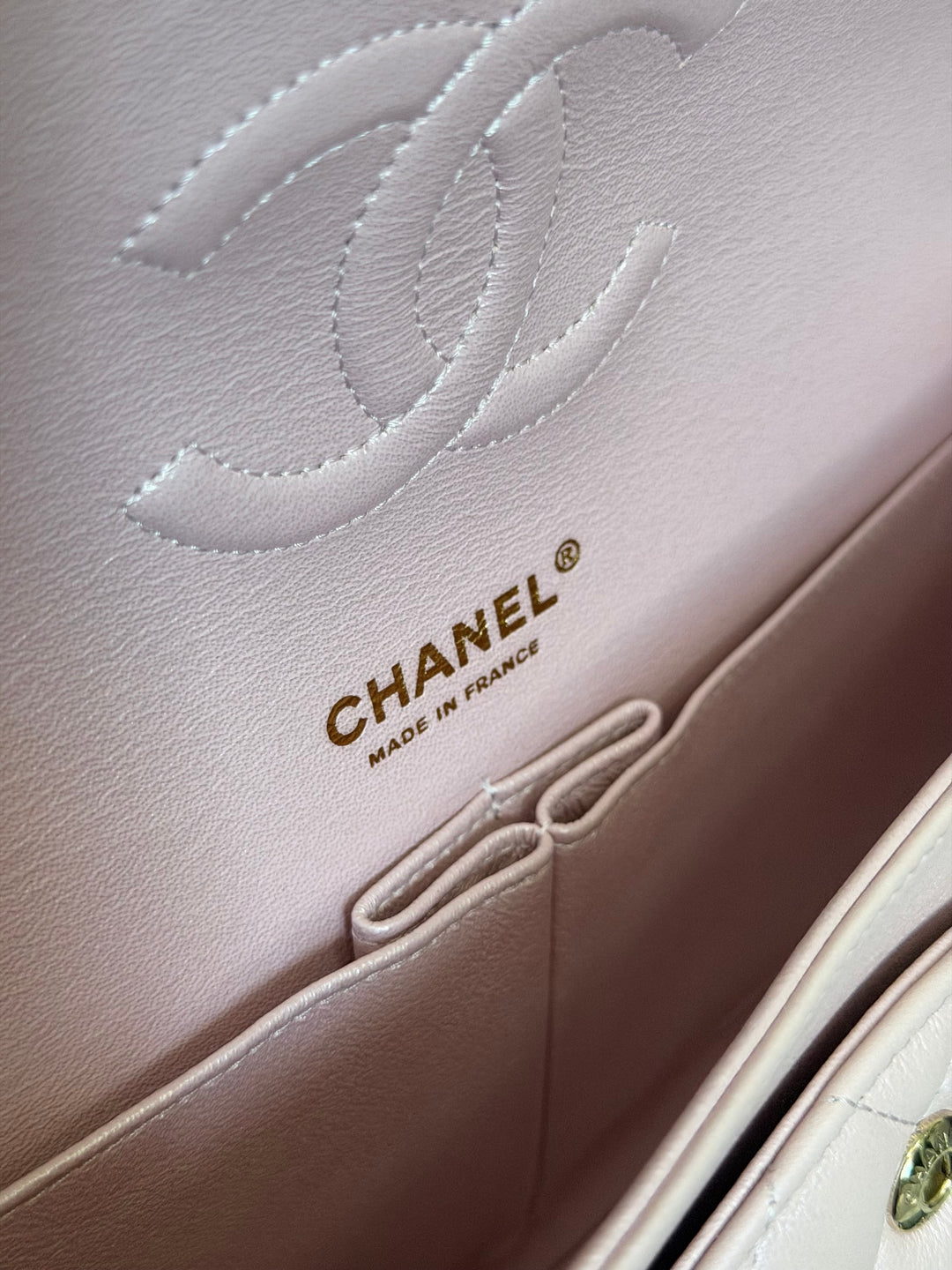 CHANEL 21S iridescent Pink Calf Skin LGHW Medium ML Timeless Classic Double Flap Bag series 31 2021