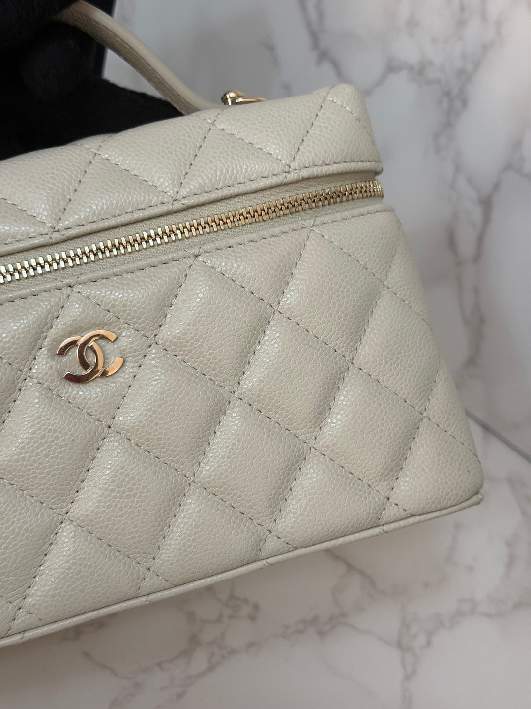 CHANEL 25B 2025 Light Grey Caviar LGHW Long Vanity Bag with Detachable Chain