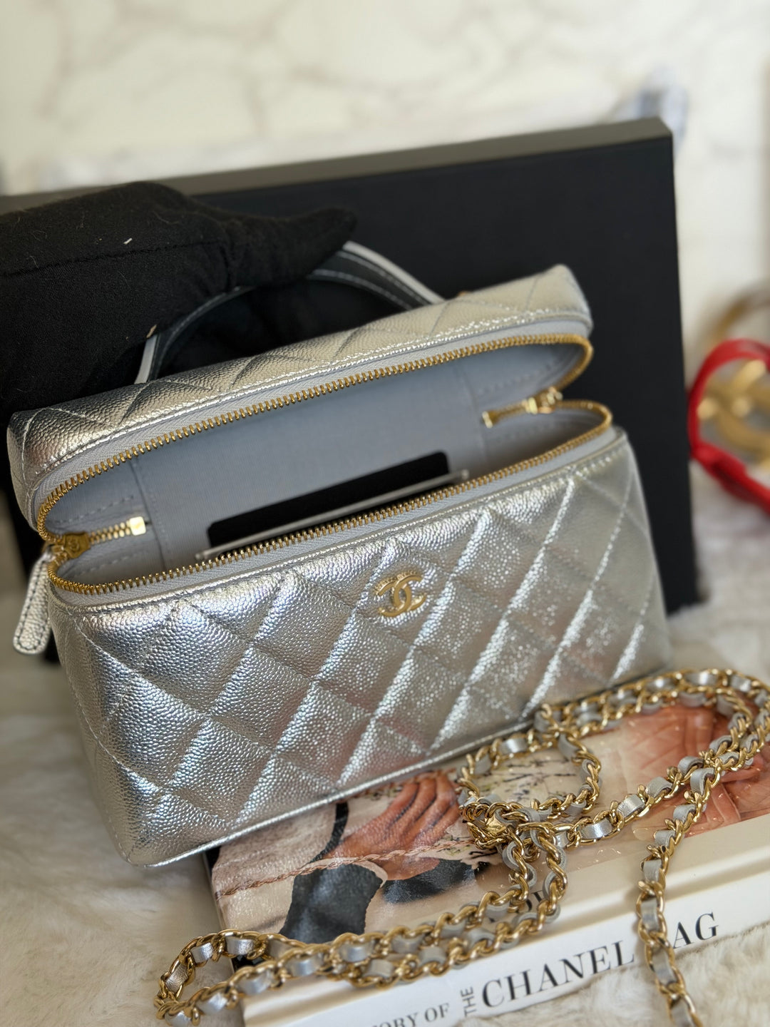 CHANEL 26A 2026 Silver Caviar LGHW Long Vanity LP with detachable Chain 19 cms