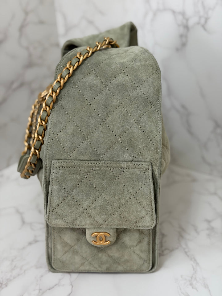 CHANEL 25C 2025 Khaki Suede Aged GHW 25 Hobo Bag size Medium