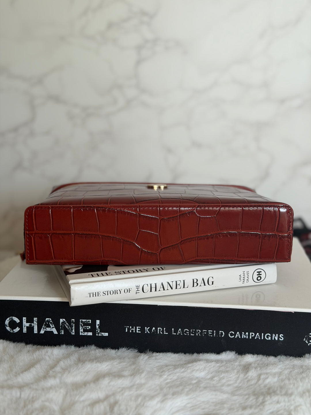 CHANEL 26B Croc Embossed Burgundy Calf Skin LP Long Vanity size Medium 23 cms 2026 Matthieu Blazy