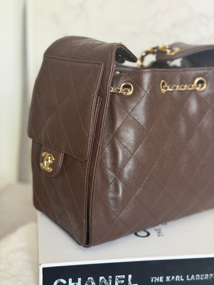 CHANEL 26B Chocolate brown Caviar LGHW 25 Hobo Bag size Small 2026