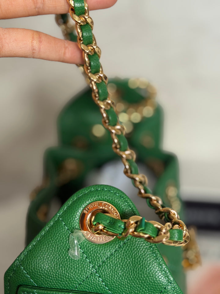 CHANEL Métiers d’art 2026 26A Green Caviar Shiny GHW MINI 25 Hobo Bag