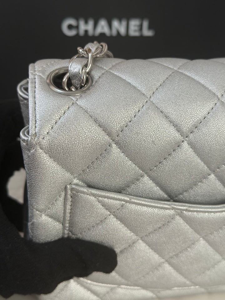Chanel Series 31 21P Collection Iridescent Silver lambskin SHW Square Mini Flap Bag 2021