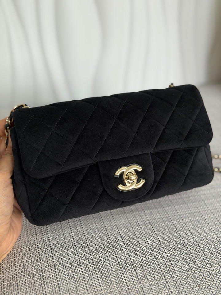 CHANEL series 30 2020 20K collection Black Velvet Crystal Pearl Crush Adjustable Strap LGHW Mini Rectangular Flap Bag
