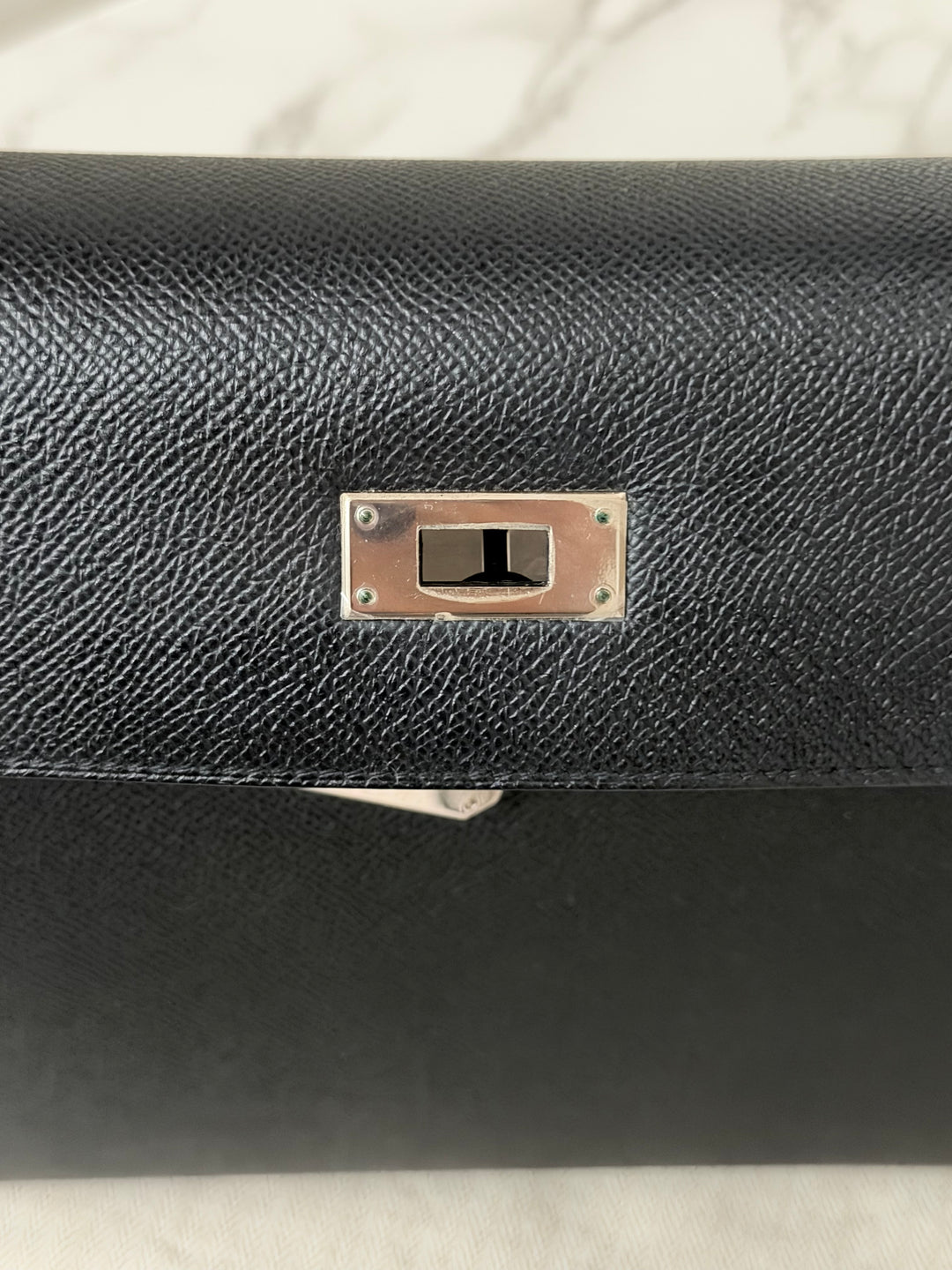 HERMES Black Noir Sellier Epsom Leather PHW Kelly 28 Stamp R 2014