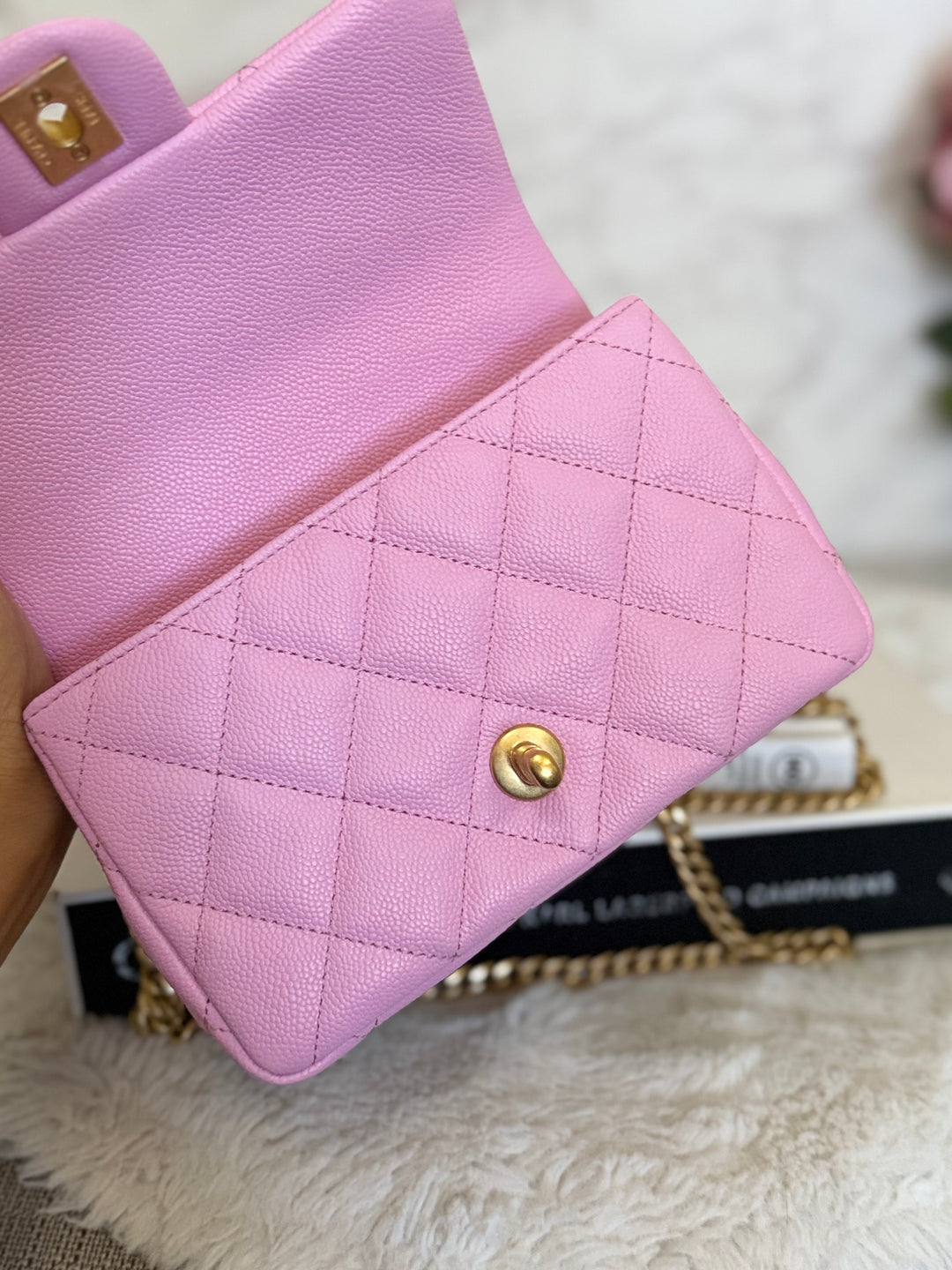 CHANEL 23P Mauve Pink Caviar Heart Adjustable Chain Aged GHW Mini Flap Bag 2023