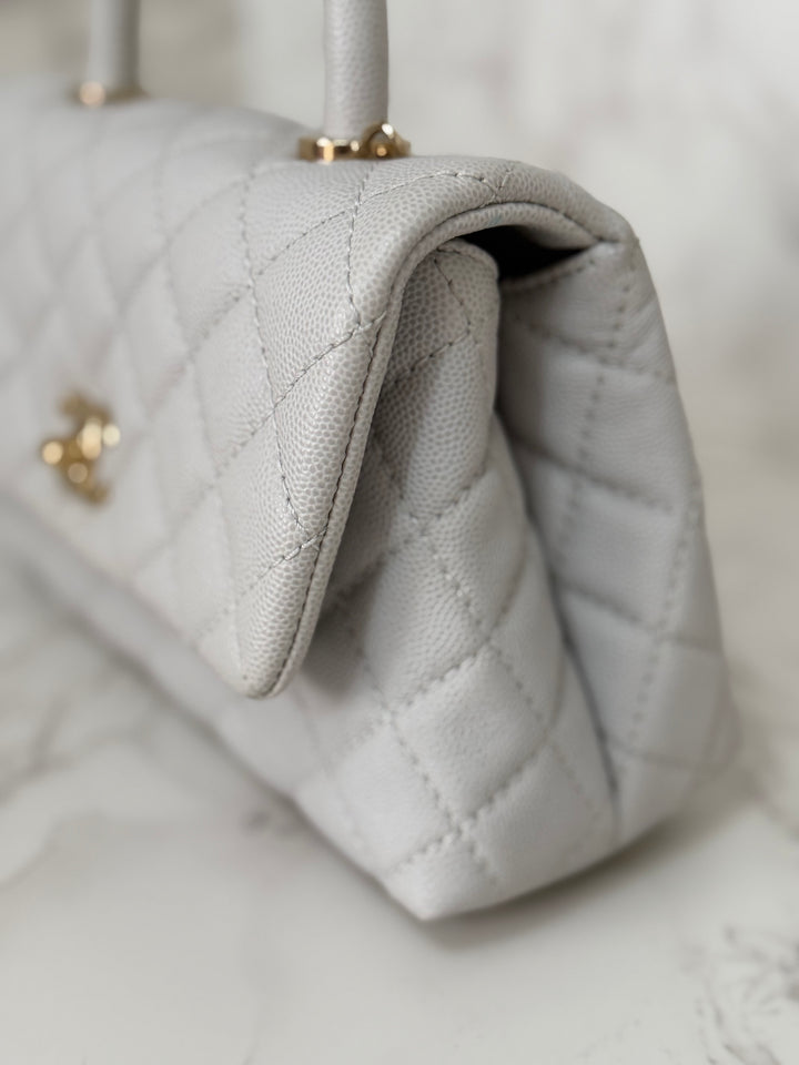 CHANEL 18P series 27 2018 Light Grey Caviar LGHW Coco Handle Size Small with Detachable Shoulder strap