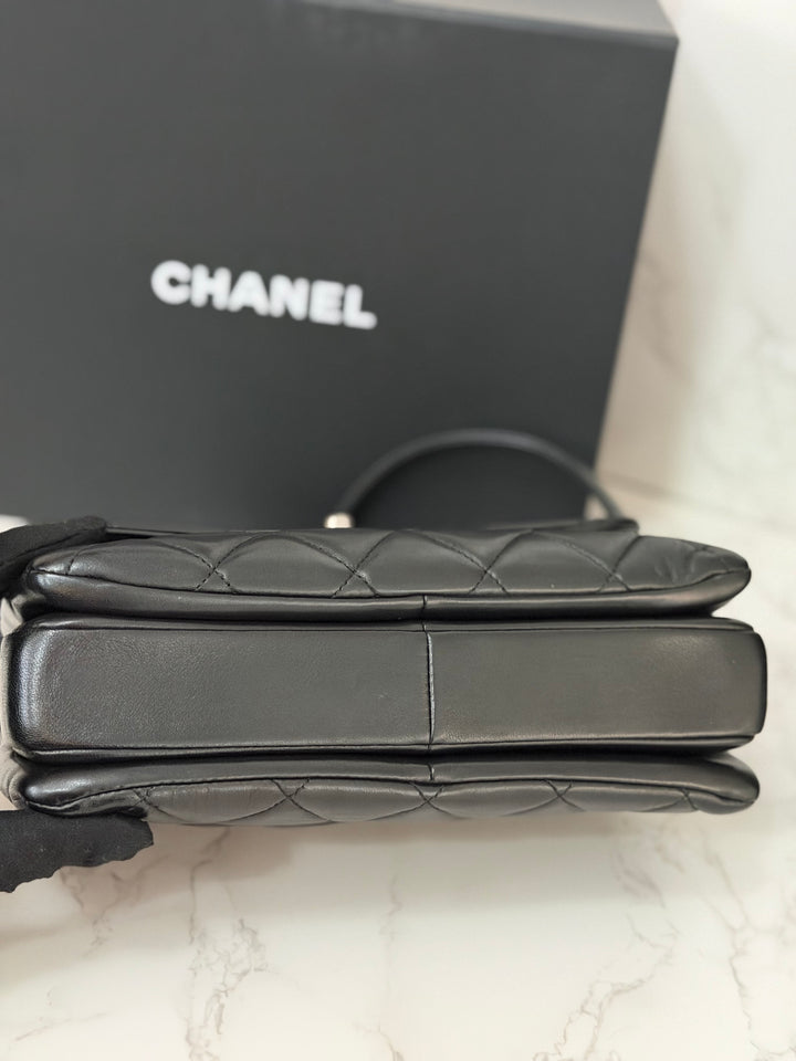 CHANEL series 24 Black Lambskin Silver HW Trendy CC Top Handle Flap Bag with Top Handle and detachable chain