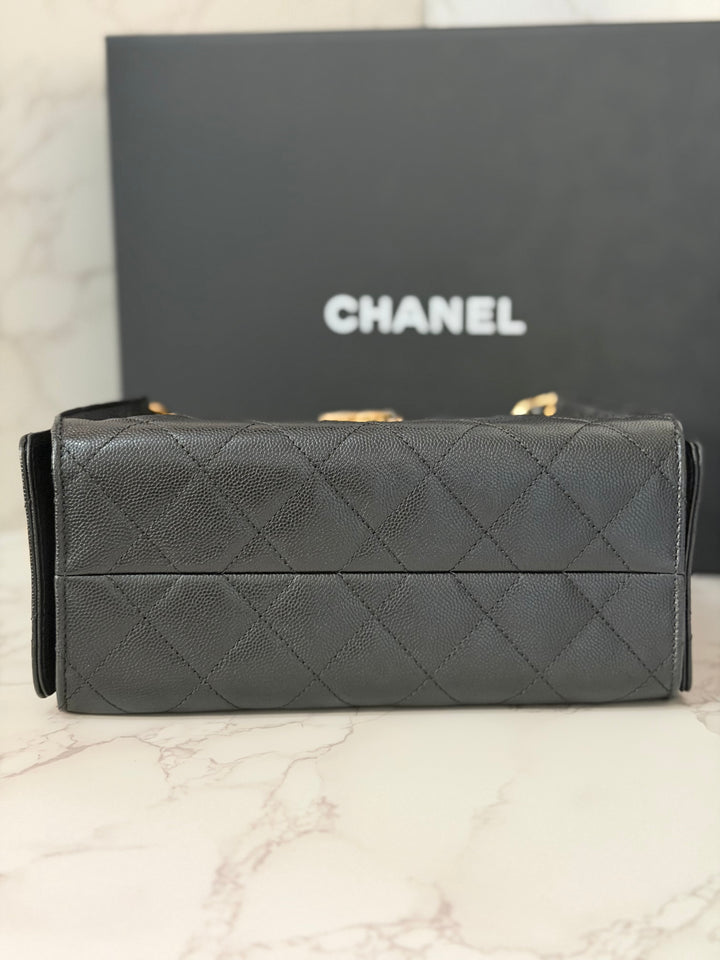 CHANEL 26C Black Caviar aged GHW Mini 25 Hobo Bag