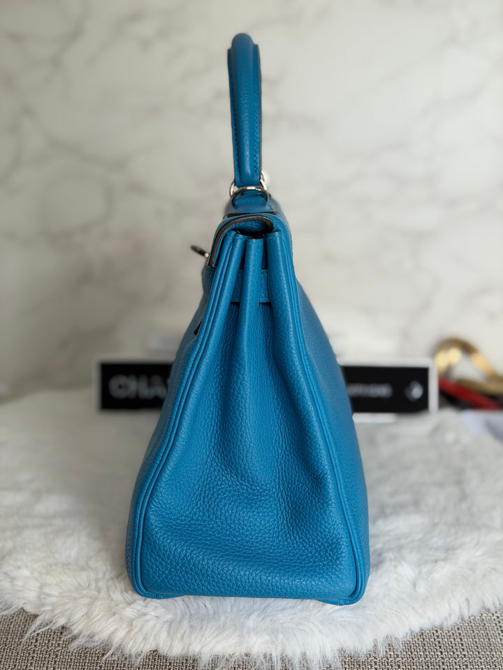 HERMÈS Bleu Frida Togo Leather PHW Kelly 28 Bag Stamp A 2017