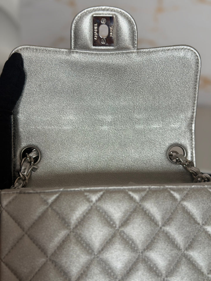 CHANEL Metallic Silver Lambskin SHW Square Mini Flap Bag 2021 21P collection series 31