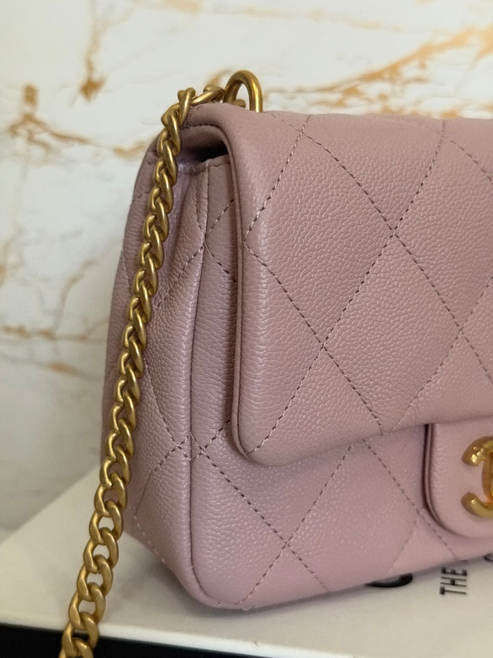 CHANEL 24P Muted Mauve Pink Caviar Heart Adjustable Chain Flap Bag with aged GHW 2024