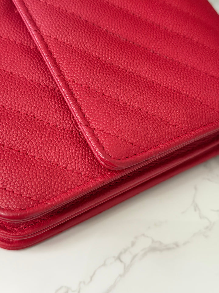 CHANEL series 25 2018 Dark pink chevron caviar SHW Square Wallet On Chain (WOC)