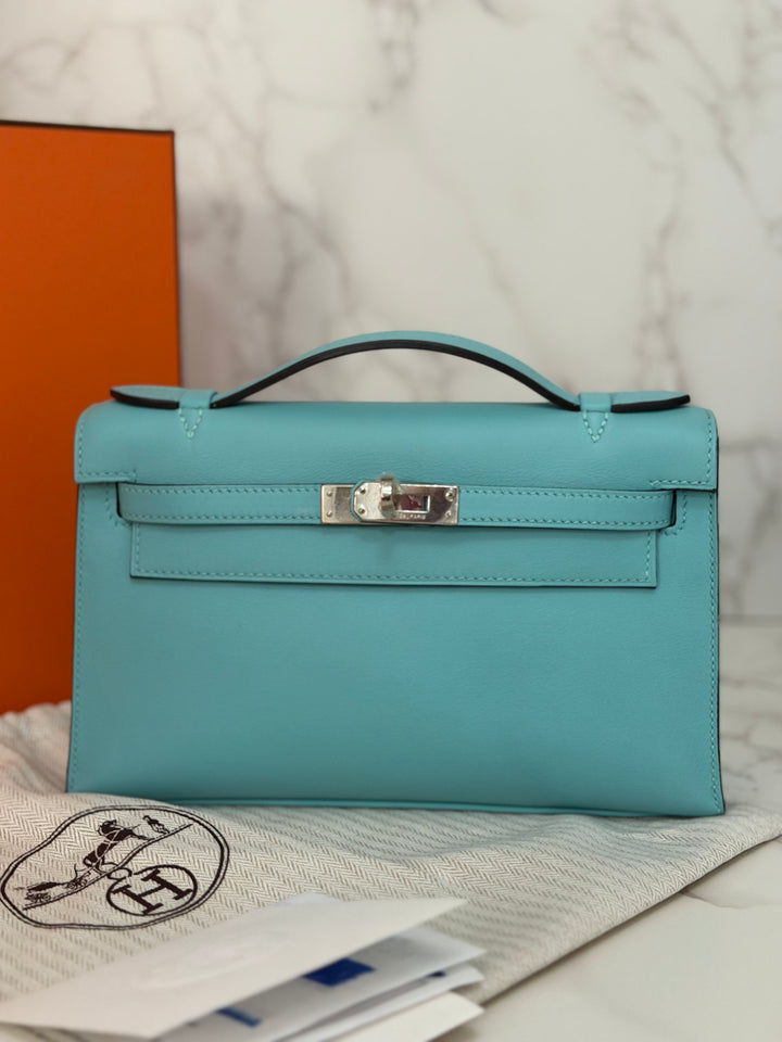 Hermès Kelly Pochette Swift Leather in Bleu Atoll 3P PHW Palladium Hardware Stamp T
