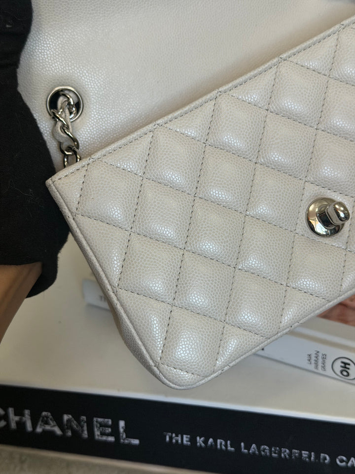 CHANEL 18B series 26 Ivory Caviar SHW Mini Rectangular Flap Bag 2018