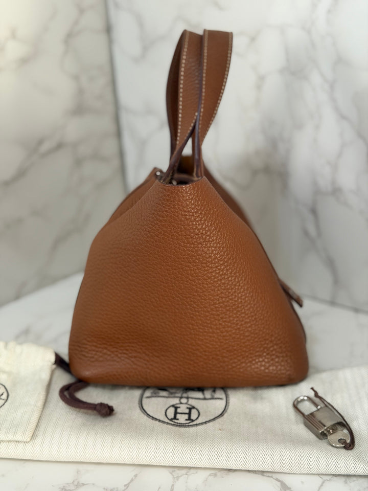 HERMES Picotin 18 Lock Bag in Gold Cle Leather PHW Stamp U 2022