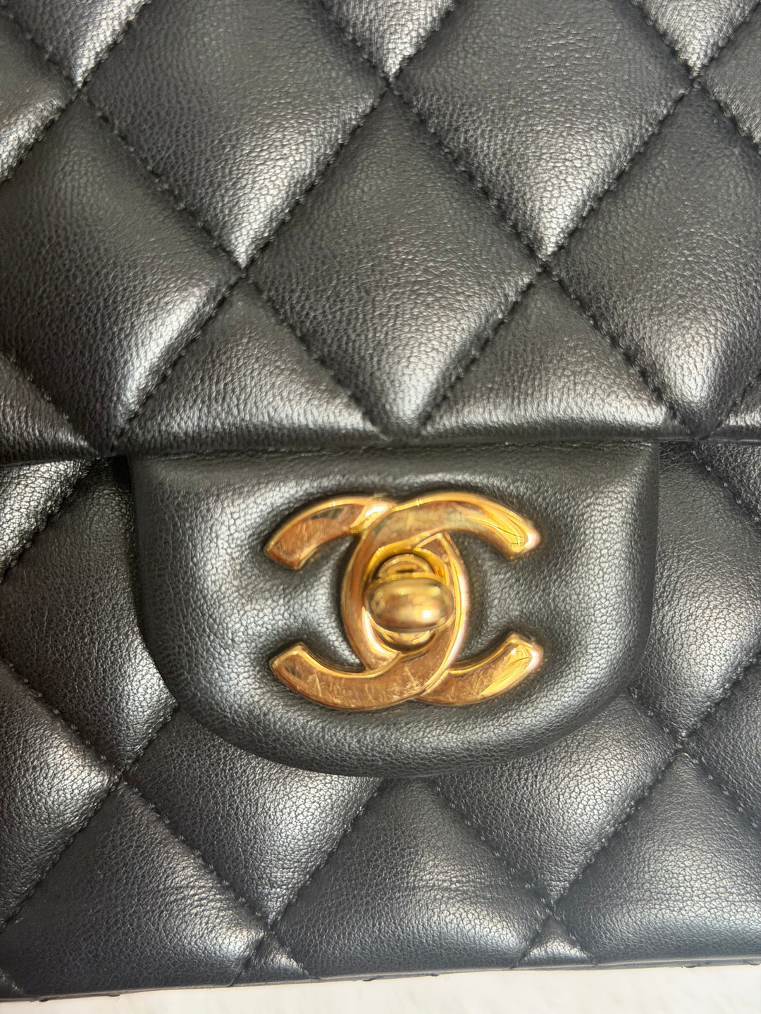 CHANEL series 14 Black Lambskin GHW Medium ML Timeless Classic Double Flap Bag 2011