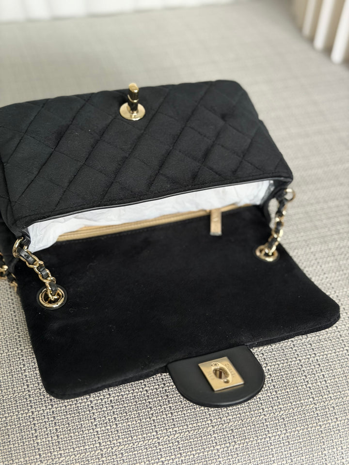 CHANEL series 30 2020 20K collection Black Velvet Crystal Pearl Crush Adjustable Strap LGHW Mini Rectangular Flap Bag