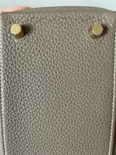 Load image into Gallery viewer, Hermes Kelly 28 Retourne Etoupe Togo Leather with GHW
