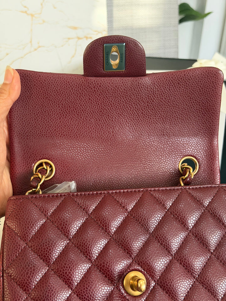 CHANEL series 21 15B collection Burgundy Caviar GHW Mini Rectangular Flap Bag 2015 RARE