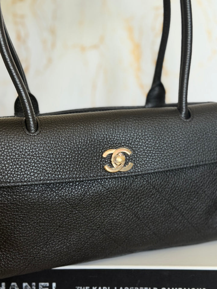 CHANEL 26S Black Caviar GHW East West Hobo Bag Matthieu Blazy SOLD OUT 2026