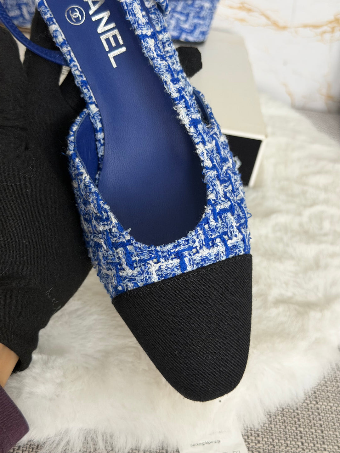 CHANEL 23P Cobalt Blue SHW Tweed Slingback shoes with kitten heels