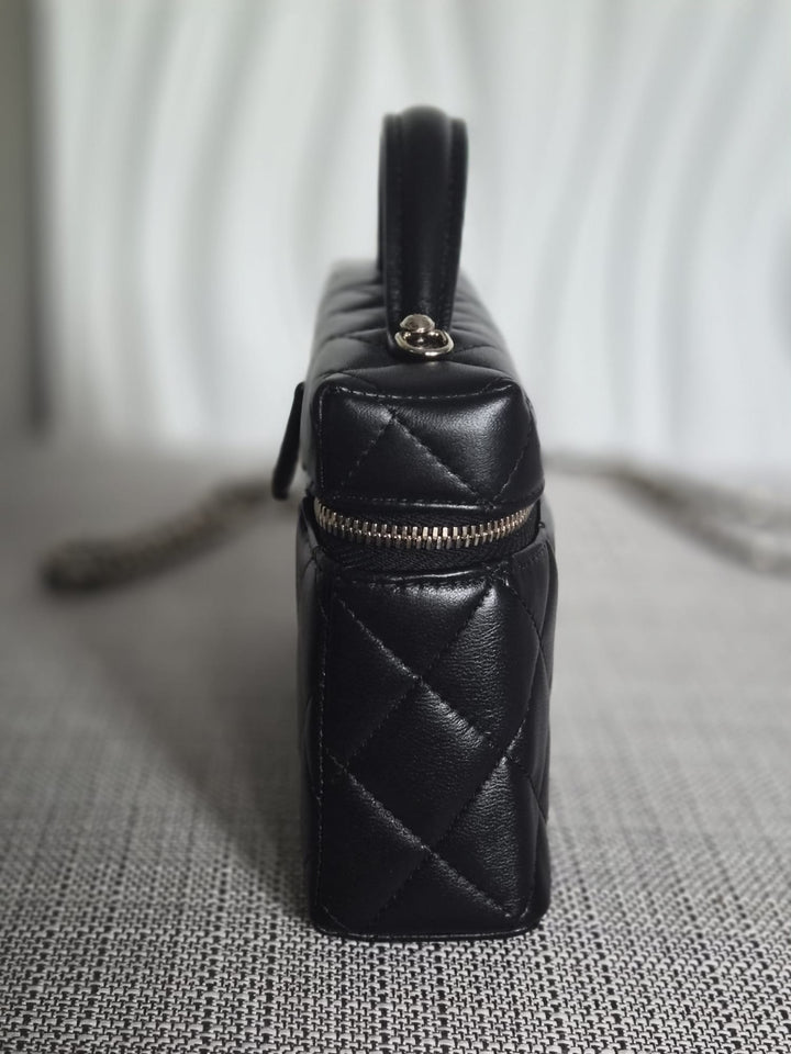 CHANEL Black Lambskin LGHW Long Vanity Top Handle with Detachable Chain 2025