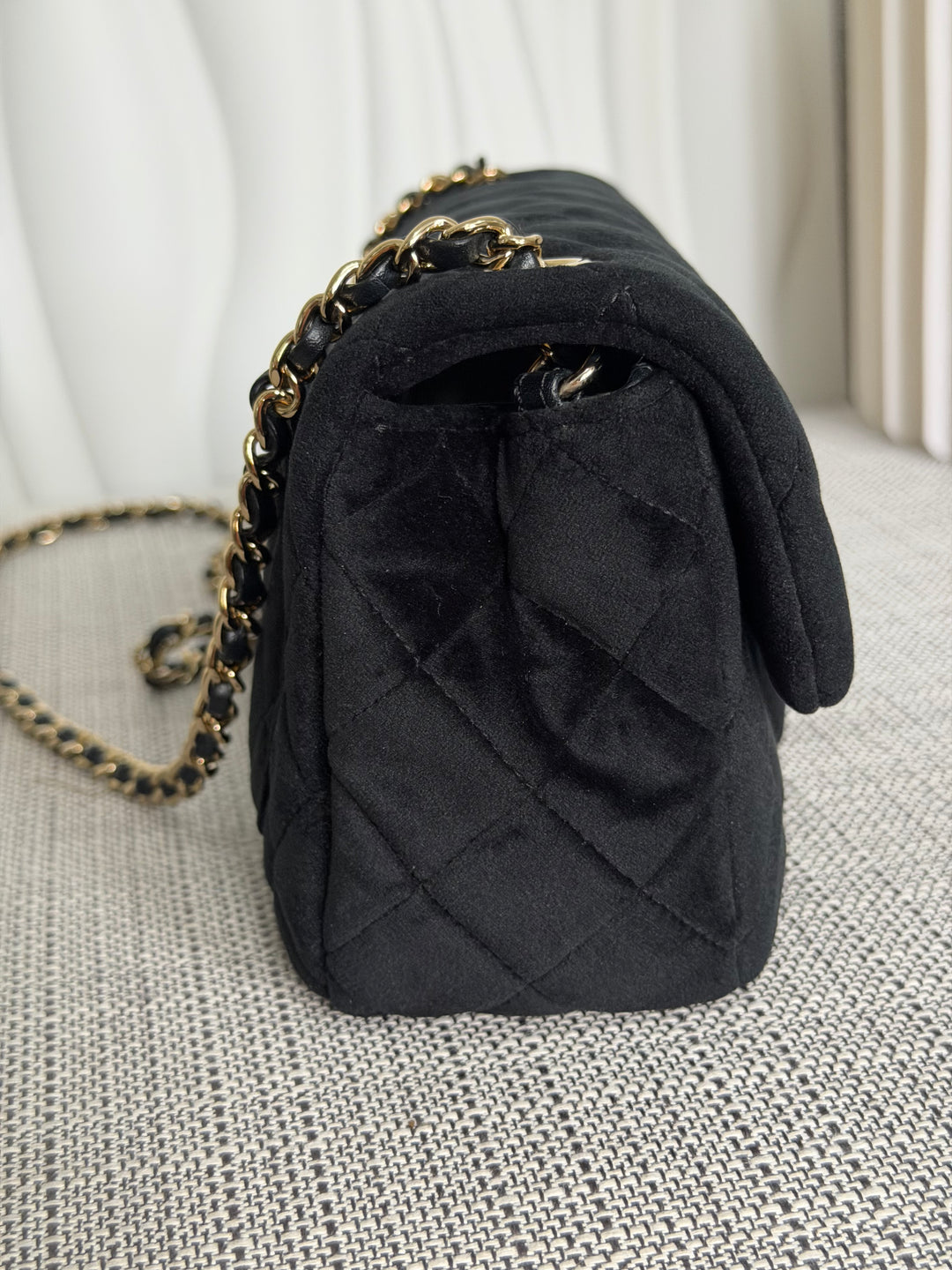 CHANEL series 30 2020 20K collection Black Velvet Crystal Pearl Crush Adjustable Strap LGHW Mini Rectangular Flap Bag