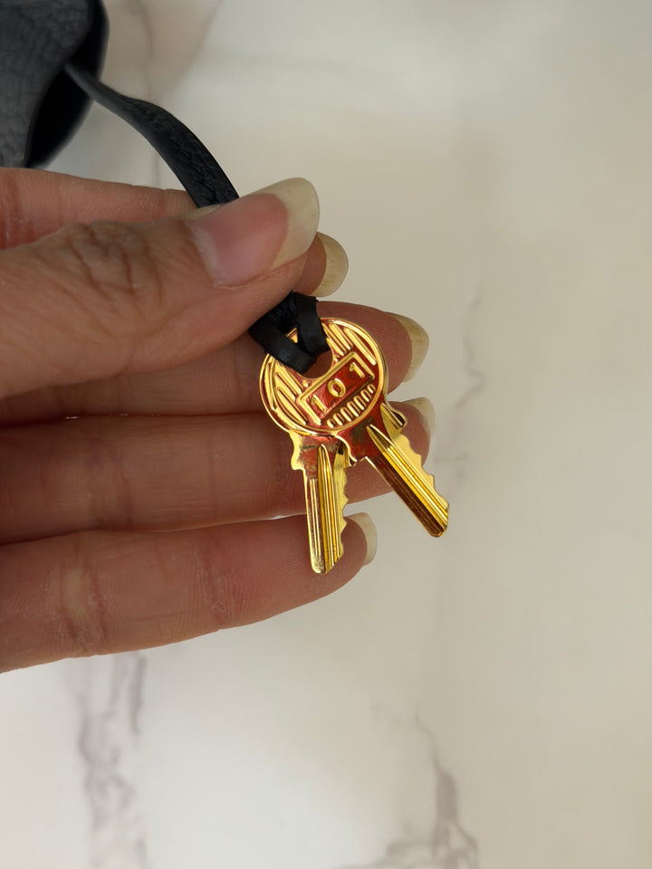 Hermes Birkin 35 Noir Black Togo Leather GHW Stamp T 2015