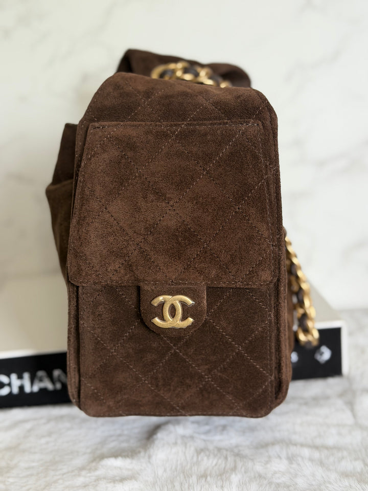 CHANEL 25K Dark Chocolate Brown Suede Aged GHW 25 Hobo Bag size SMALL 2025