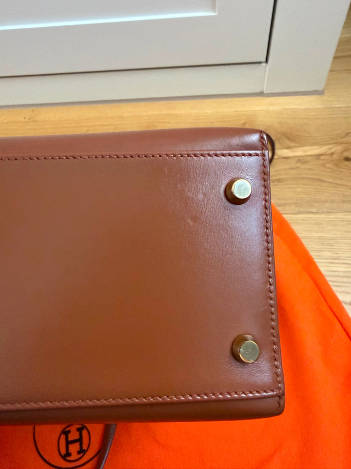 HERMÈS Kelly 32 Noisette Box leather GHW Stamp F in sq 2002 RARE