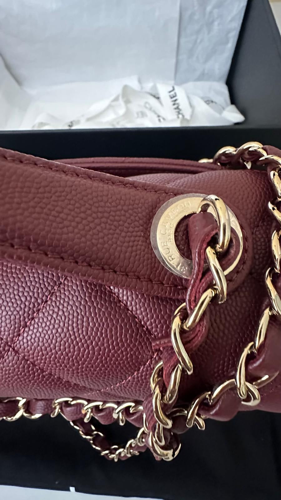 CHANEL series 30 Burgundy Caviar LGHW Medium Business Affinity Flap Bag with top handle 2020